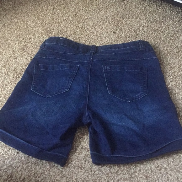 I am selling a high waisted pair of shorts jeans - Picture 2 of 3